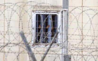 الأسرى الفلسطينيون في سجون الاحتلال يستأنفون خطواتهم الاحتجاجية