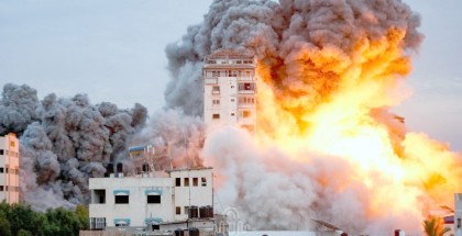 لأول مرة منذ عام 2006.. "إسرائيل" تقصف بعلبك شرقي لبنان