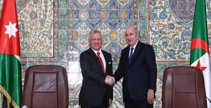 العاهل الأردني والرئيس الجزائري يشددان على مركزية القضية الفلسطينية